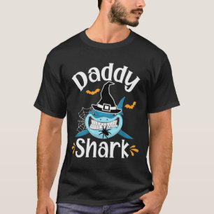 Mens Daddy Shark Funny Halloween Daddy Announcemen T-Shirt