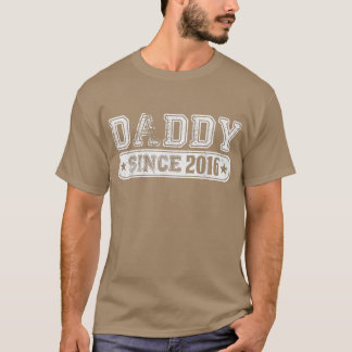 Mens Daddy Since 2016 T  Father's Day New Dad Gift T-Shirt