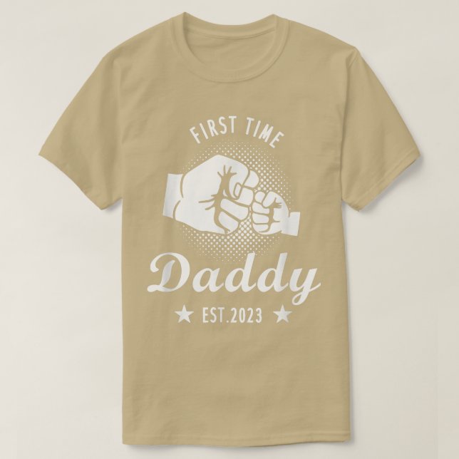 Mens First Time Daddy Est 2023 Dad Pregnancy Annou T-Shirt (Design Front)