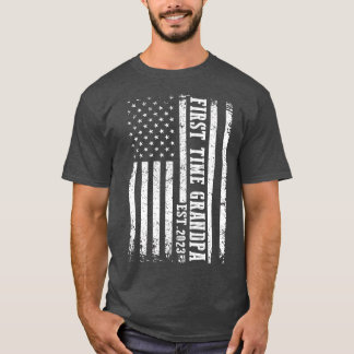 Mens First Time Grandpa Est 2023 Vintage Fathers D T-Shirt