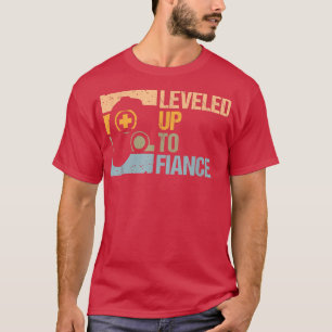 Mens Funny Levelled Up To Fiance Design  T-Shirt