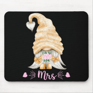 Mens funny mrs and mr gnome wedding - cute gnomie mouse pad