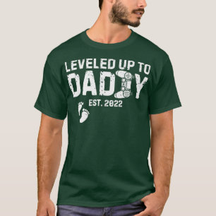 Mens Funny Pregnancy Announcement Gamer Daddy 2022 T-Shirt