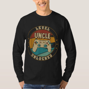 Mens Gamer New Uncle Dad Mum Baby Announcement Pre T-Shirt