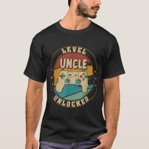 Mens Gamer New Uncle Dad Mum Baby Announcement Pre T-Shirt