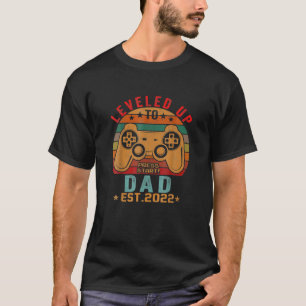 Mens Levelled Up To Dad Est 2022 - Soon To Be Dad T-Shirt