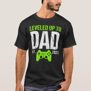 Mens Levelled Up To Dad Est 2023     New Dad Gamer T-Shirt