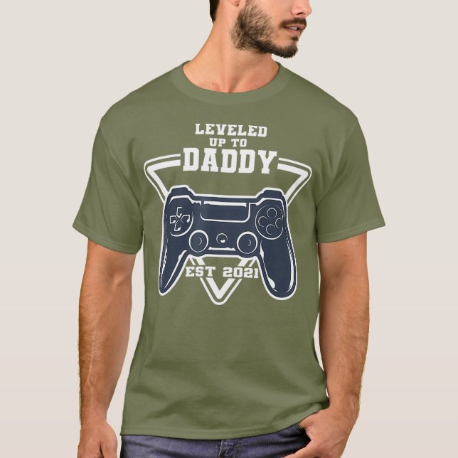 Mens Levelled Up to Daddy 2021 Soon to be Dad T-Shirt (Front)