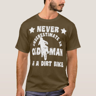 Mens Never Underestimate An Old Man On A Funny T-Shirt