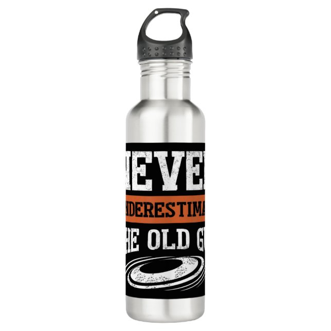 Mens Never Underestimate The Old Guy Funny Disc Go 710 Ml Water Bottle (Front)