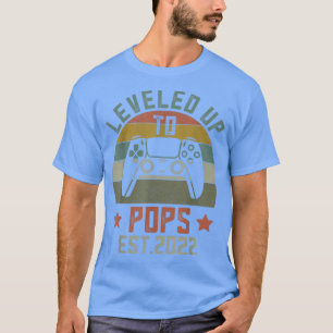 Mens New Grandpa Gamer Pops Est 2022 Pregnancy An T-Shirt