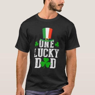 Mens One Lucky Dad Clover Men Father St Patricks D T-Shirt