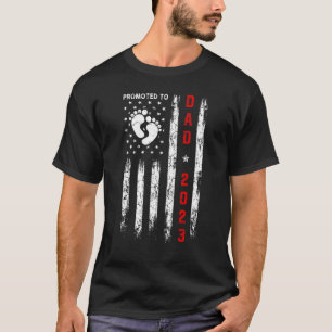 Mens Promoted To Dad 2023 Usa Flag Father's Day Ne T-Shirt