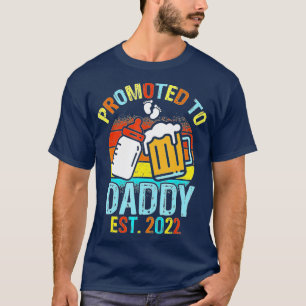 Mens Promoted To Daddy Est 2022 First Time Father' T-Shirt