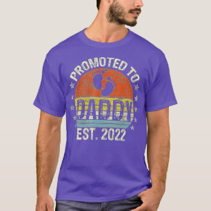 Mens Promoted To Daddy Est 2022 First Time Fathers T-Shirt