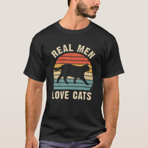 Mens Real Men I Love Cats Funny Cat Owners Vintage T-Shirt