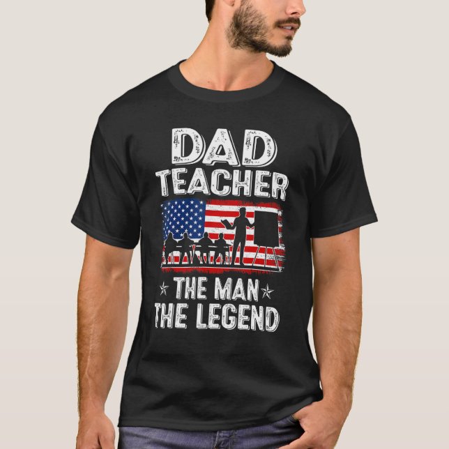 Mens Retro Us Flag Father's Day Dad Teacher The Le T-Shirt (Front)