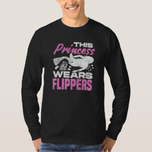 Mens This Prince Wears Flippers Diver Scuba Diver T-Shirt