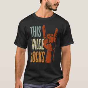 Mens This Uncle Rocks cool devil horns T-Shirt