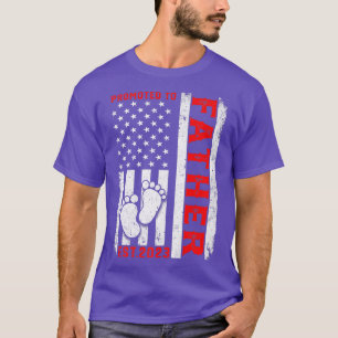 Mens USA Flag Promoted To Father Est 2023 Men Fami T-Shirt