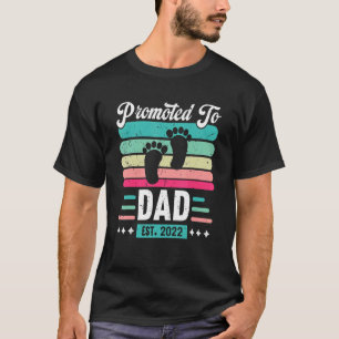 Mens Vintage Promoted To Daddy 2022 For New Daddy  T-Shirt