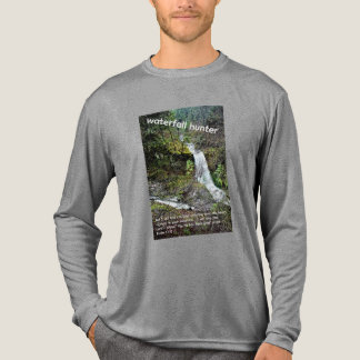mens waterfall hunter T-shirt camo  Tri-Blend Shirt