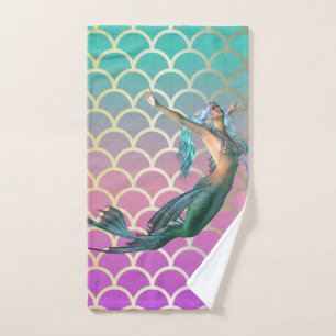 Mermaid On Ombre Mermaid Tail Scales Bath Towel Set