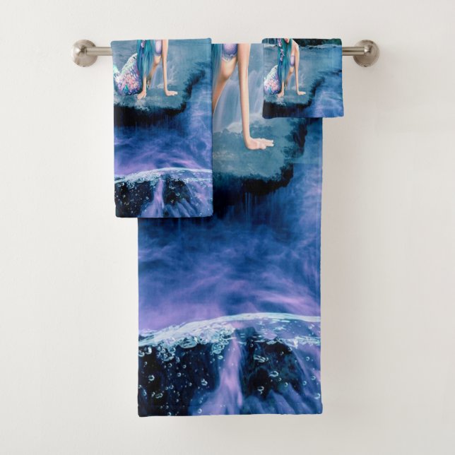 Mermaid with turquoise hair bath towel set (Insitu)