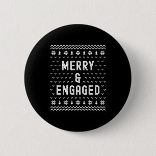 Merry &amp; Engaged Christmas Matching Pajama Coup 6 Cm Round Badge