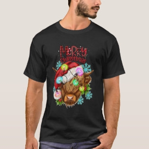 Merry Christmas Highland Cow Santa Lights Heifer W T-Shirt