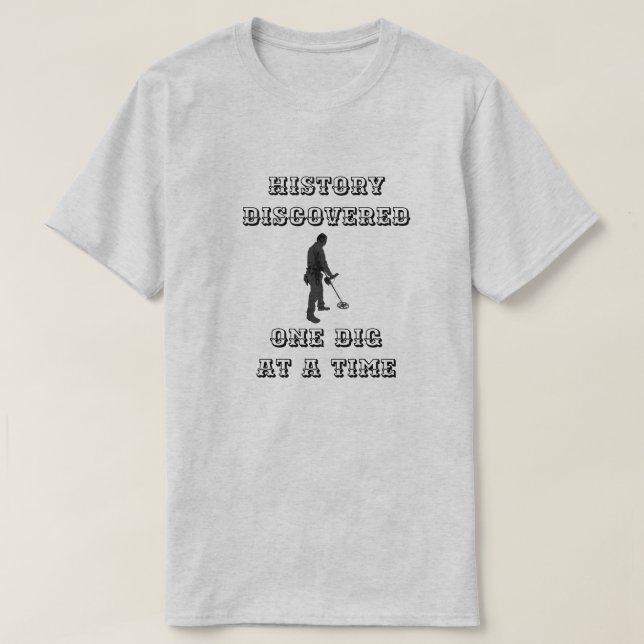 Metal detecting T-Shirt (Design Front)