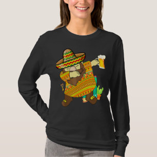 Mexican Dabbing Gnome Cinco De Mayo Poncho Sombrer T-Shirt