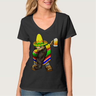 Mexican Dabbing Gnome Cinco De Mayo Poncho Sombrer T-Shirt
