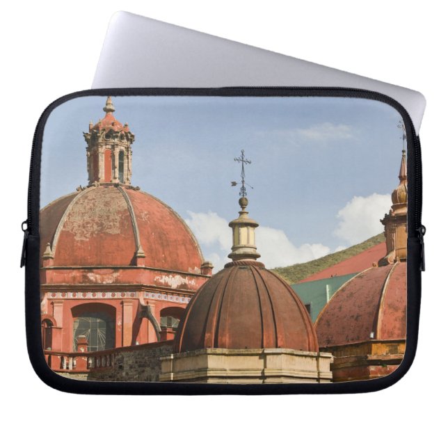 Mexico, Guanajuato State, Guanajuato. Templo de Laptop Sleeve (Front)