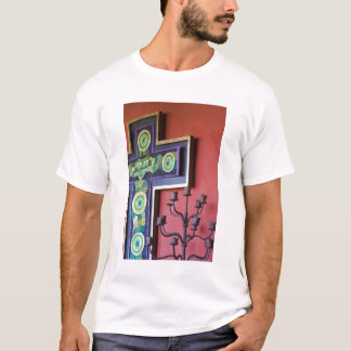 Mexico, Guanajuato state, San Miguel. Casa de la 2 T-Shirt