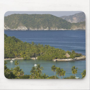 Mexico, Guerrero, Zihuatanejo. Playa Las Gatas- Mouse Pad