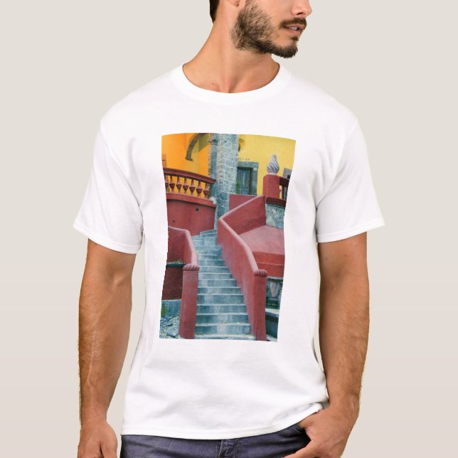 Mexico, San Miguel de Allende, Colourful T-Shirt (Front)