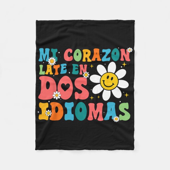 Mi Corazon Late En Dos Idiomas  Fleece Blanket (Front)