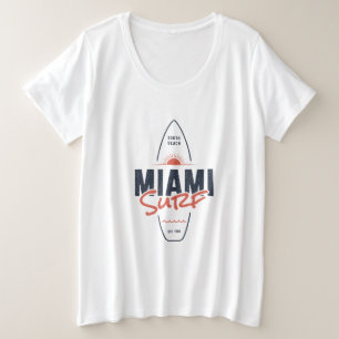 Miami Surf – Vintage Beach Sunset Surfboard Design Plus Size T-Shirt