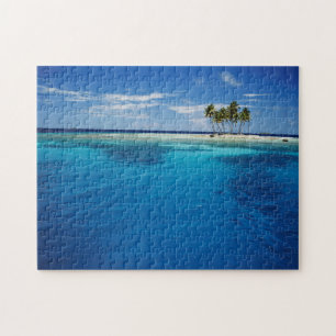 Micronesia, Tonowas, View of idyllic tropical Jigsaw Puzzle