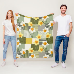 Mid-Century Daffodil Floral Pattern Fleece Blanket