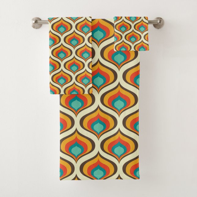 Mid-Century Modern Bath Towel, Flame Pattern Towel Set (Insitu)