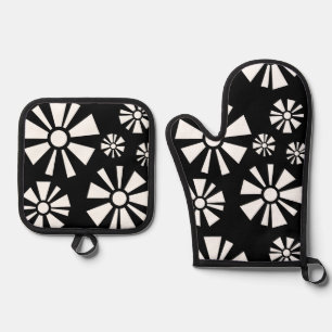 Mid Century Modern Flowers Black White Oven Mitt & Pot Holder Set