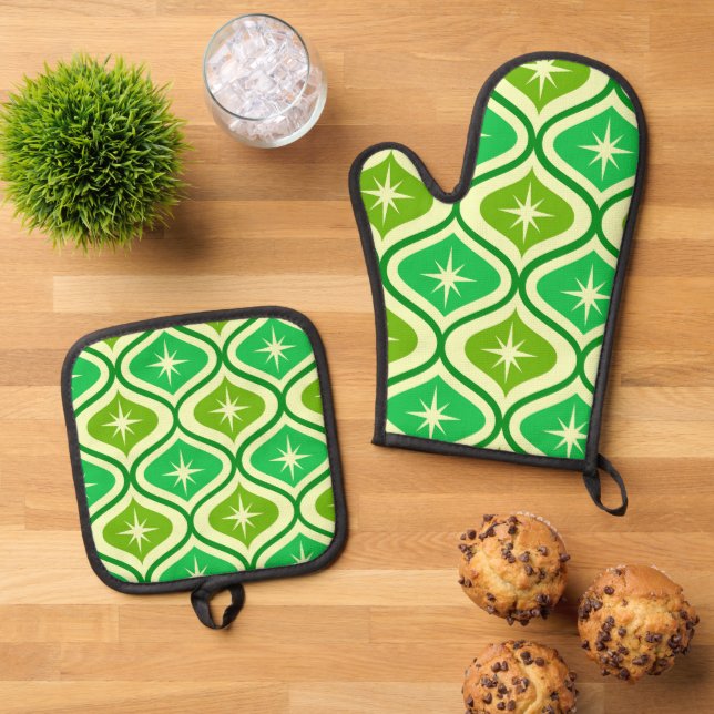 Mid Century Retro Starbursts On Green Ogee Pattern Oven Mitt & Pot Holder Set (Top Down)