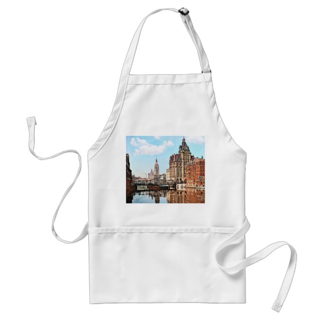 Milwaukee WI - River from Sycamore St, Milwaukee Standard Apron (Front)