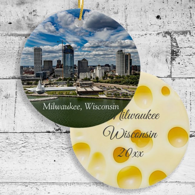 Milwaukee Wisconsin Cheese Head Christmas Keepsake Ceramic Tree Decoration (Creator Uploaded)
