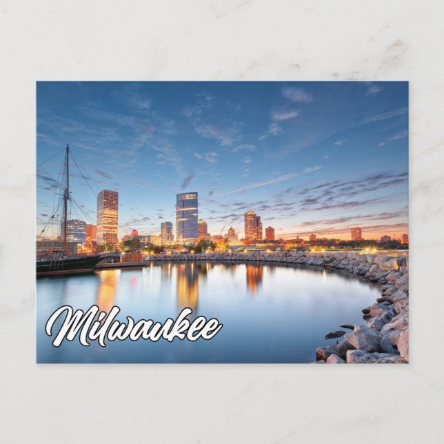 Milwaukee, Wisconsin, United States Postcard (Front)