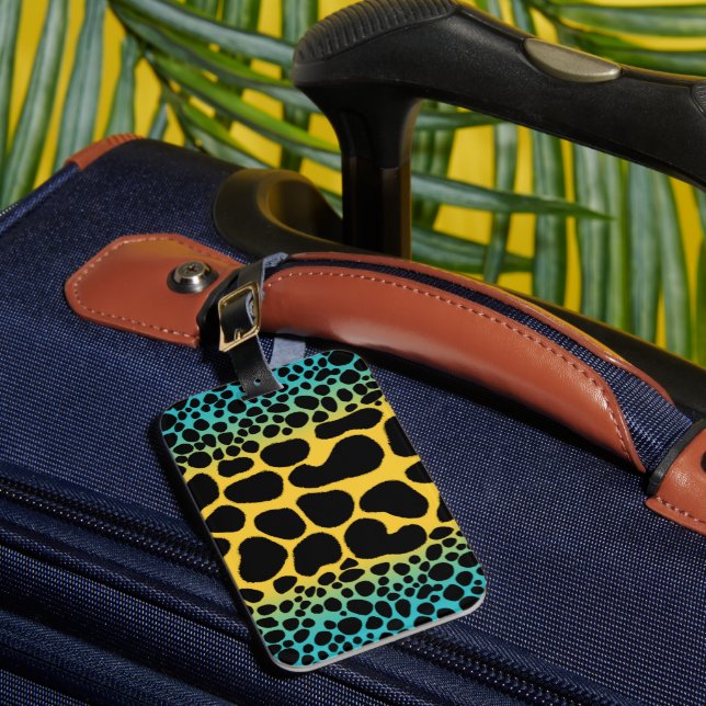 Mimic Poison Dart Frog Luggage Tag (Front Insitu 1)