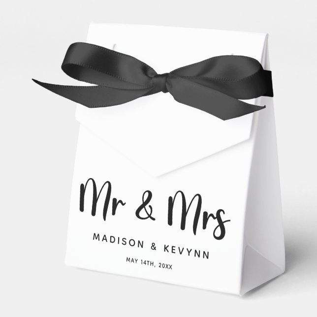 Minimal and Chic  Mr. & Mrs. | Wedding Favour Box (Front Side)