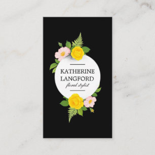 Minimal Floral Wreath Beauty Salon Black Business Card